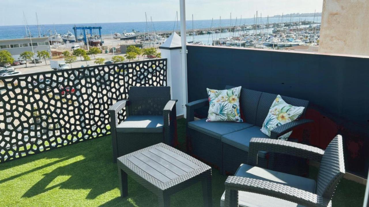 Apartamentos La Caleta Калета-де-Велес Екстер'єр фото